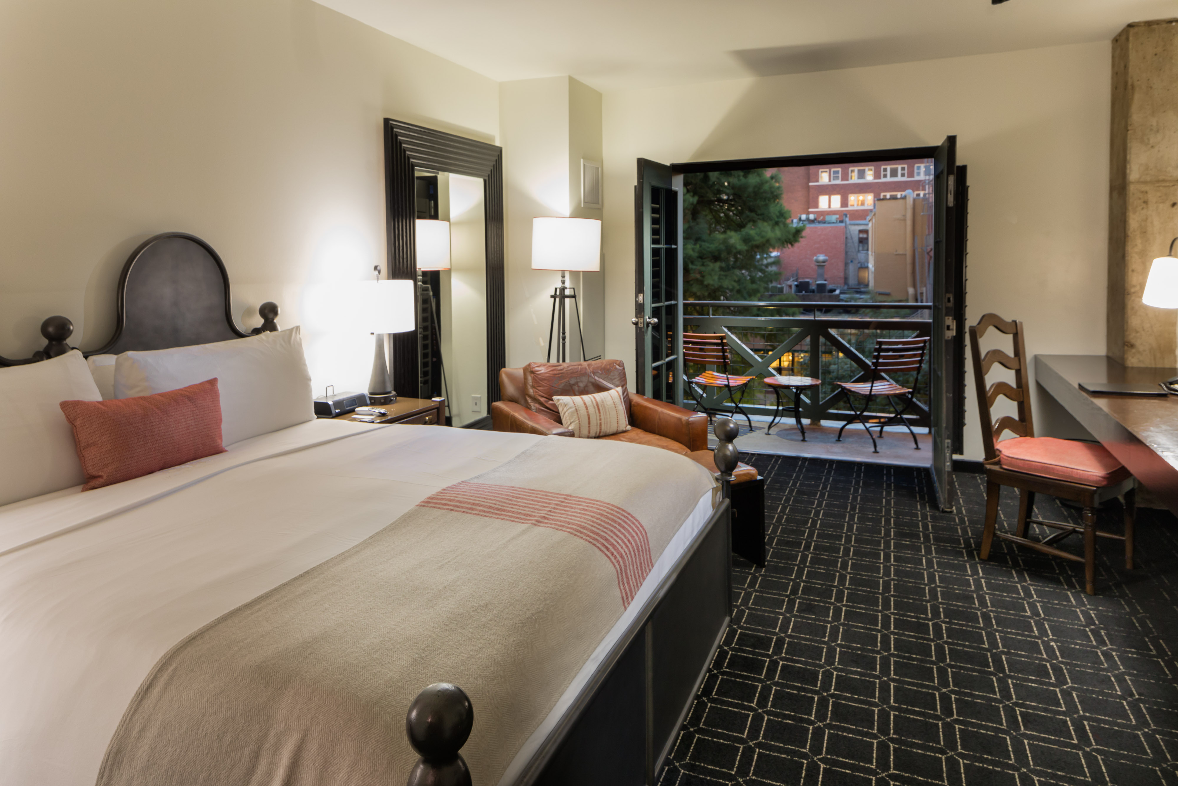 Hotel Valencia Riverwalk | San Antonio